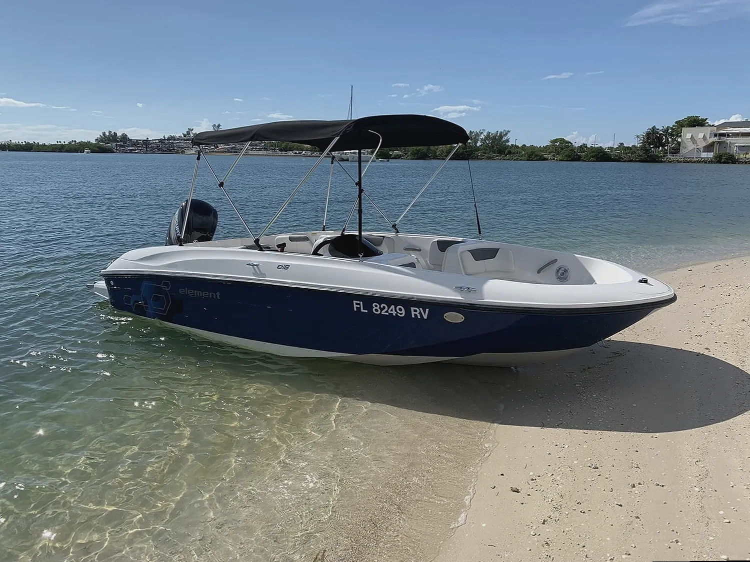Oferta de alquiler de barcos en distintas localidades de España